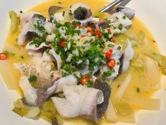 -年辉渔村·非遗传承餐厅(新丰江店)