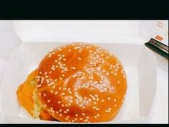-BHC炸鸡(明洞总店)