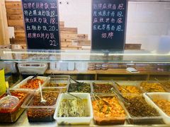 自助取餐区-聚合鑫东北熏酱熟食麻辣面(长阳店)