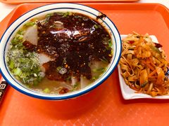 -陆元丰·兰州纯汤牛肉面(自强西路店)