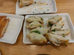 -小姜锅贴(凤凰街店)