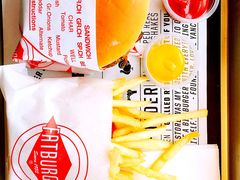 -FATBURGER 特富客汉堡(外交公寓店)