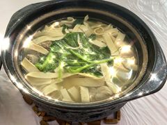千张排骨煲-阿隆煲店(秀仁苑店)