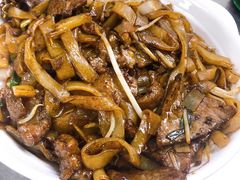 干炒牛河-兴记菜馆