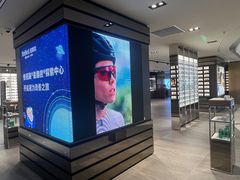 -LensCrafters亮视点·OAKLEY精选(静安嘉里中心店)
