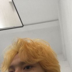 -曼都发型