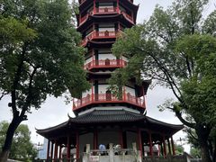 -绳金塔