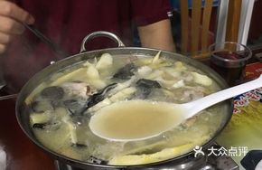 Fresh Bamboo Shoots Stewed Chicken Pot