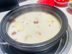 -钢管厂五区小郡肝串串香火锅(梅川路店)