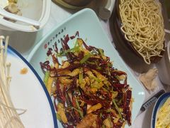 -霄汉牛三鲜湖北砂锅菜(万松园2店)