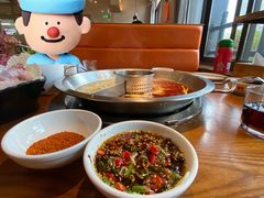 -佬土鹅肠火锅(中建大观店)