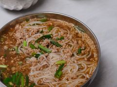 -正宗杨记普洱酸醋米线(总店)
