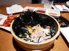 手抓饭团-Myth猪蹄(明洞店)