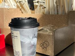 -喜茶(上海淮海中路渔阳里店)