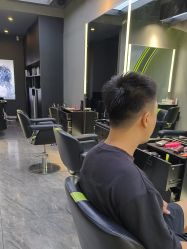-不迫先生专业男士剪发