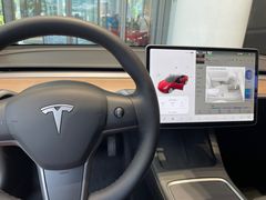 -TESLA 特斯拉(广州天环广场体验店)
