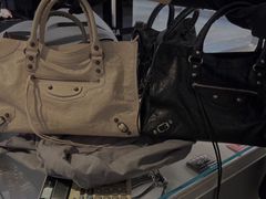 -BALENCIAGA(比斯特苏州购物村店)