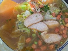 -龙记桂林米粉(财满街店)