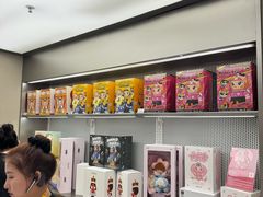 -泡泡玛特POPMART(蓝色港湾店)