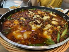 -有红鸡毛店·川菜(建设路店)