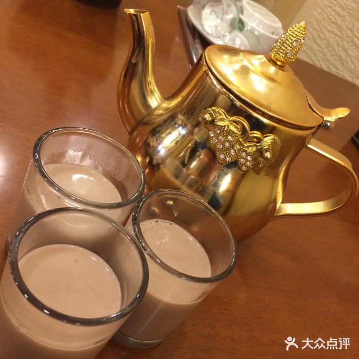 巴依老爷新疆美食(牡丹园店)咸味奶茶图片 第1张