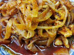擀面皮加面筋加呱呱-八亩沟擀面皮(西安首店)