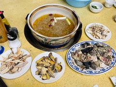 -东巴谷野生菌火锅餐厅