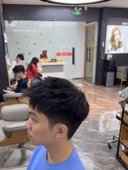 -藤野造型·专业烫染店