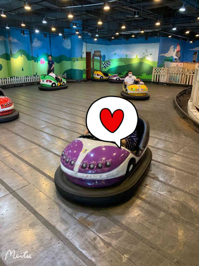 小皮孩乐园-"孩子玩的项目特别多,服务人员态度很好,只.