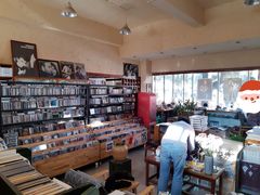 -麦田书店(国防路店)