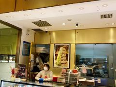 -花花卷卷·鲜食蛋糕(静安久光百货店)