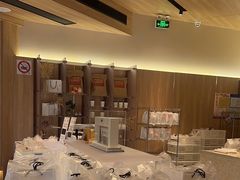 -银座仁志川·生吐司专门店(香港广场店)