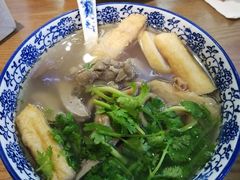 -叶新小吃店(来凤小区总店)