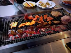-马路牙子地桌烤肉(工体店)