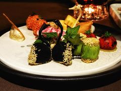豪华点心拼盘-三利音·东方司宴(外滩店)