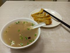 牛肉锅贴+牛肉汤-金记老七家湾第一锅贴店(金沙井总店)