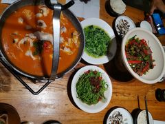 -老滇山寨•云南特色菜•地方菜•民族风情歌舞表演(金碧店)