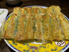 虾仁三鲜锅贴-七菜馆·东北菜·蒸饺(文体路店)