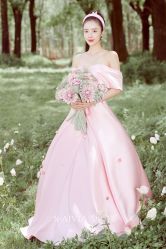 -雪中彩影婚纱摄影·微光艺术中心