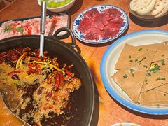 -周小明火锅(黑金冠社区店)