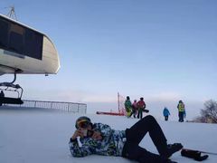 -鳌山滑雪度假区