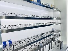 -视野联行眼镜·蔡司·尼康战略合作店(城西银泰店)