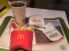 -麦当劳(杭州西湖银泰百货店)