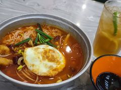 -汤小云火锅米线(钻汇广场店)