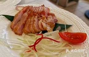 Grilled Pork Neck with Thai Sauce