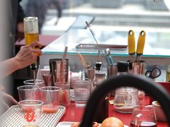 -UNI UNI(环亚凯瑟琳店)