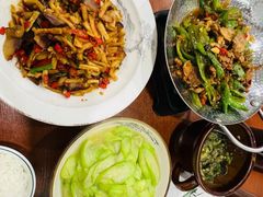 -湖南人家湘菜馆(镇江路店)