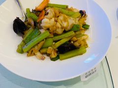 -万龙洲海鲜(大兴绿地缤纷城店)