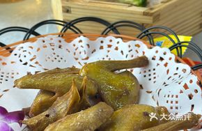 Tao Yuan Salt-Baked Squab