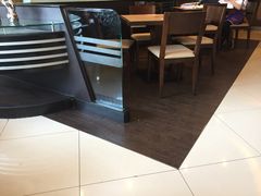 -必胜客(机场路店)